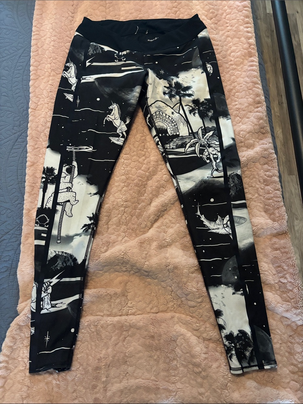 Women’s Reebok CrossFit Black & White Graphic Leggings